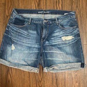 Women’s Old Navy Boyfriend Shorts